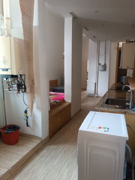 Kiadó Lakás 1091 Budapest 9. kerület 3 szobás lakás, részben bútorozott