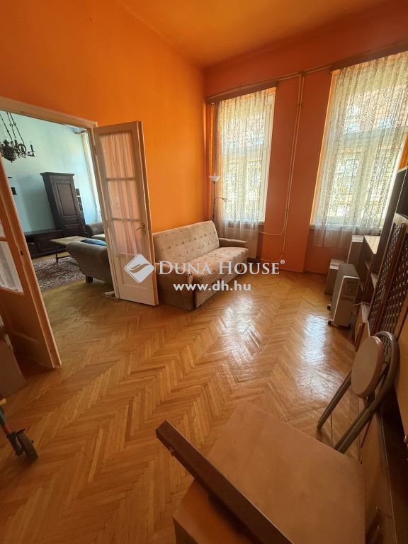 1071 Budapest 7. kerület — 1/12