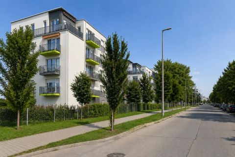Eladó Lakás 6000 Kecskemét , ILYEN lehetőség már nincs a környéken,KERTKAPCSOLATOS lakás!
