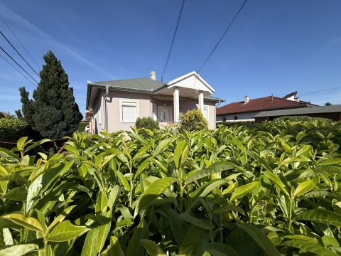 Eladó Ház 9789 Sé , Csendes mellékutca