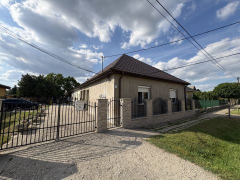 Eladó Ház 2360 Gyál , Albertirsa Somogyi 