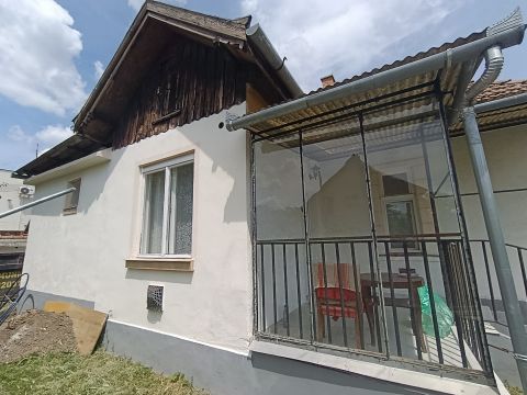 Eladó Ház 2194 Tura Turai kastély közelében