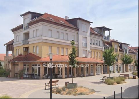 Eladó Lakás 6050 Lajosmizse , 6050 Lajosmizse, Központ közelében