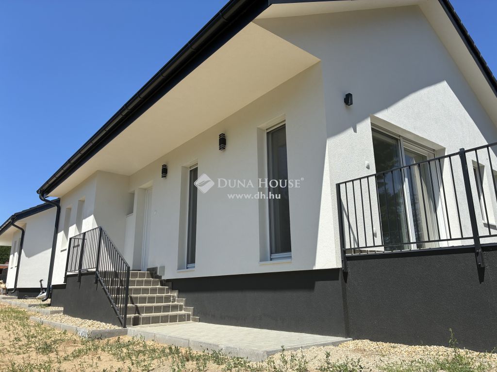 For sale House 2113 Erdőkertes, 