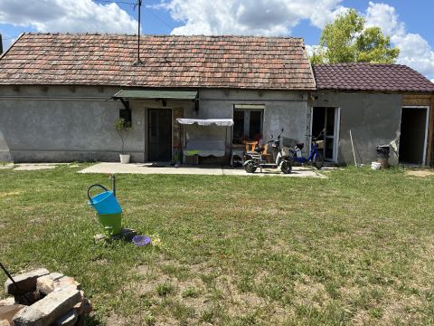 Eladó Ház 2766 Tápiószele 
