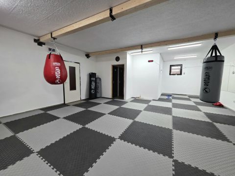 Eladó Üzlethelyiség 9400 Sopron 