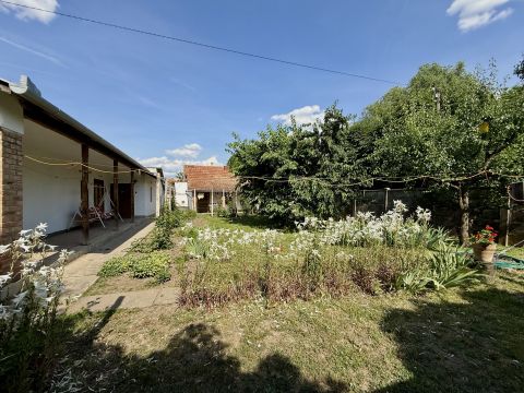 Eladó Ház 5600 Békéscsaba 