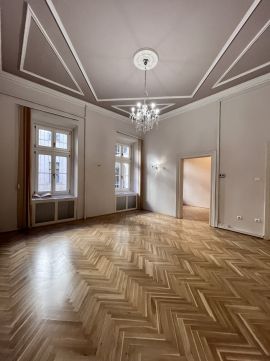 Eladó Lakás 1067 Budapest 6. kerület 