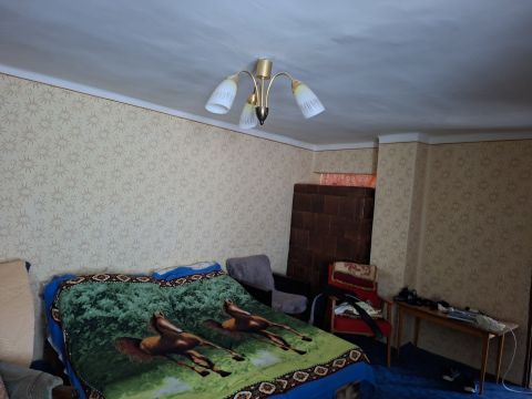 Eladó Ház 7017 Mezőszilas , Csendes környezetben, jó állapotú vályogház