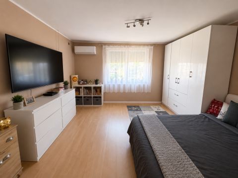 Eladó Ház 9143 Enese , Kossuth utca közelében