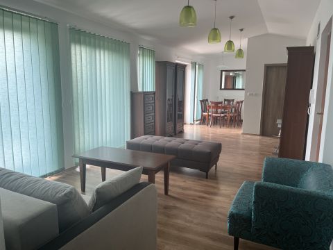 Kiadó Lakás 7635 Pécs 