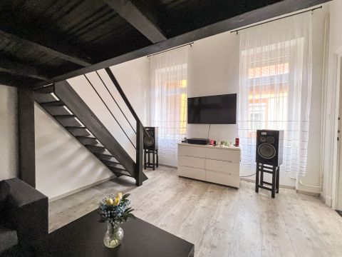 Eladó Lakás 1077 Budapest 7. kerület , Szépen felújított lakás klímával a Bethlen Gábor térnél