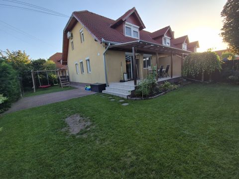 Eladó Lakás 2330 Dunaharaszti 