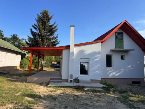 Eladó Ház 8655 Som , Csendes részen, közel a központhoz