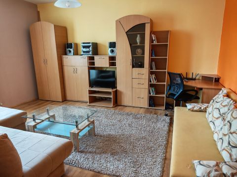 Kiadó Lakás 7633 Pécs 