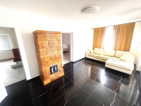 Eladó Ház 9200 Mosonmagyaróvár , Fertő sor közelében 