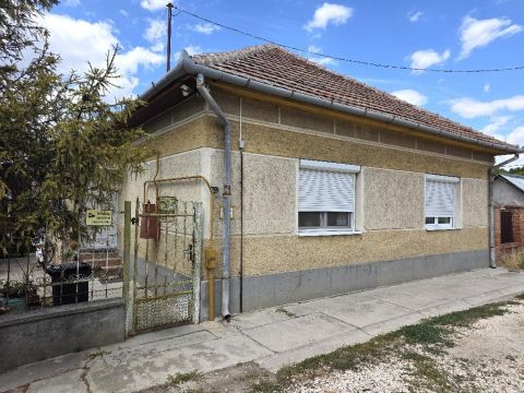 Eladó Ház 5440 Kunszentmárton 5440 Kunszentmárton, Csendes