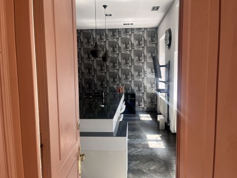 Eladó Lakás 1061 Budapest 6. kerület Paulay Ede u.