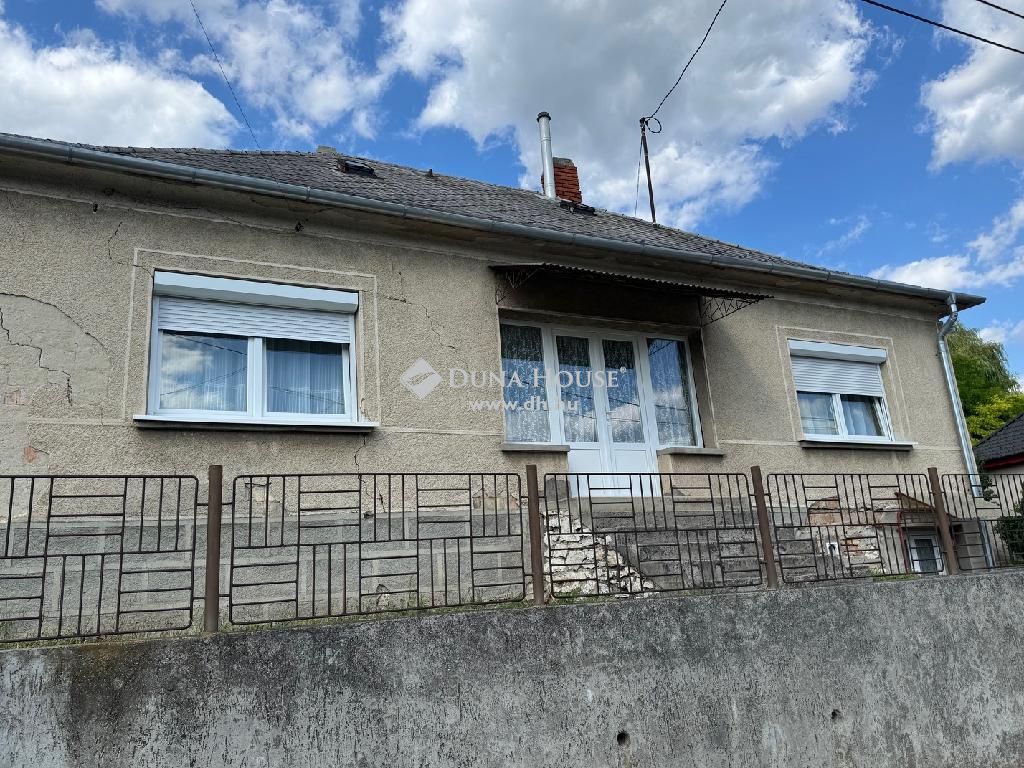 8056 Bakonycsernye , 8056 Bakonycsernye, Központ — 1/21