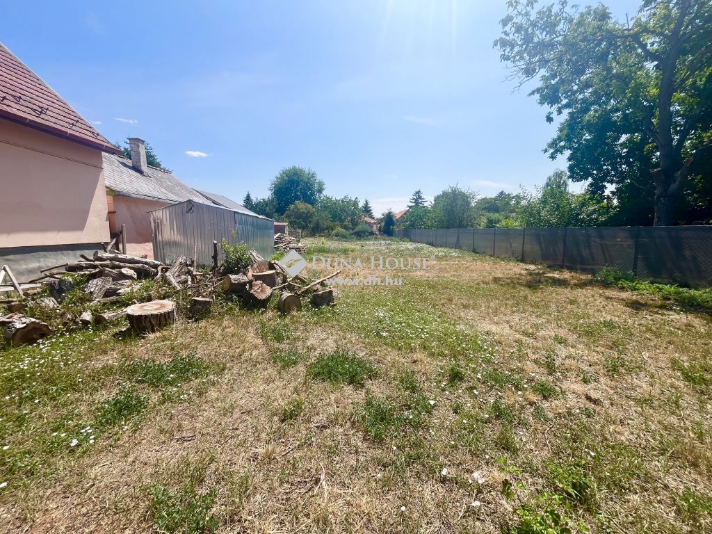 2485 Gárdony , Dinnyésen, remek elhelyezkedéssel — 1/16