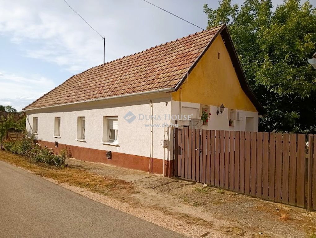 2526 Epöl — 1/31