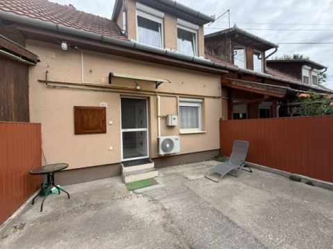 Eladó Ház 2700 Cegléd , Bajcsy Zsilinszky út 