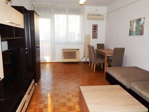 Kiadó Lakás 4028 Debrecen Nagyerdőalján, Campushoz közeli lakás