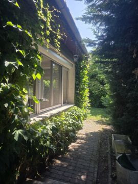 Eladó Ház 2131 Göd A Duna-part első utcájában felújított családi ház