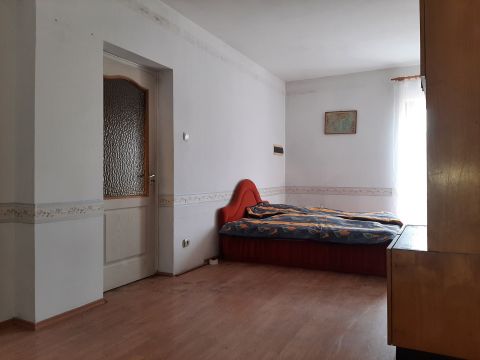 Eladó Ház 6044 Kecskemét 6 SZOBA+NAPPALIS,TÖBBGENERÁCIÓS CSALÁDI HÁZ HETÉNYBEN 