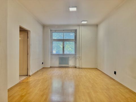 Eladó Lakás 1117 Budapest 11. kerület Kacajpark nyugodt környezetében