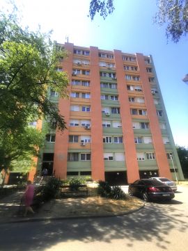 Eladó Lakás 2800 Tatabánya 