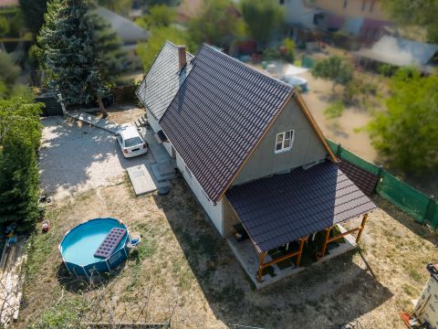 Eladó Ház 2049 Diósd Nappali + 3 szobás családi ház