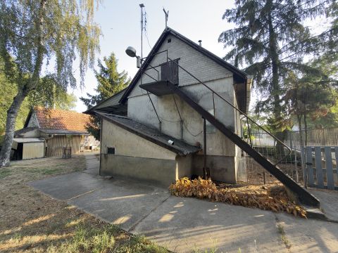 Eladó Ház 6000 Kecskemét , Családi ház nagy telekkel Kisfáiban