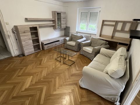 Eladó Lakás 2400 Dunaújváros 