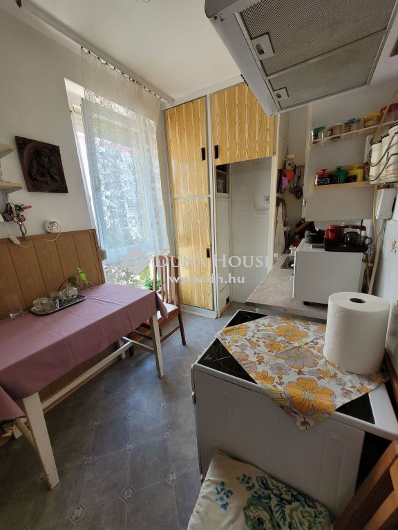 7632 Pécs — 1/22