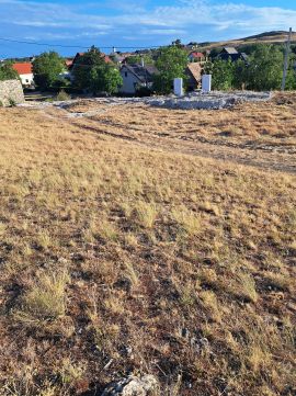 Eladó Telek 8191 Öskü , Bántai utca közelében