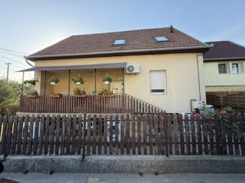Eladó Ház 2225 Üllő , Aldi közelében