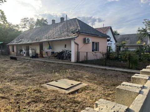 Eladó Ház 7038 Pusztahencse Művelődési ház közelében 