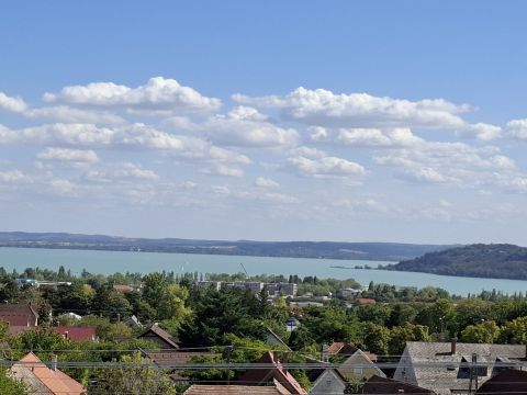 Eladó Ház 8230 Balatonfüred , panorámás, korszerű villa!