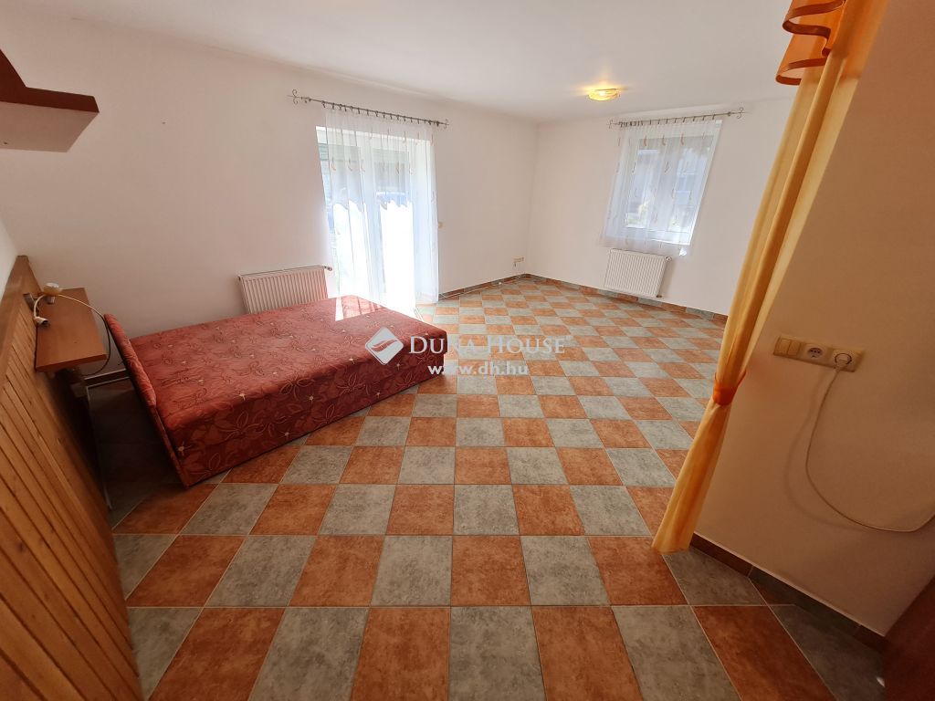 Kiadó Lakás, 8184 Balatonfűzfő