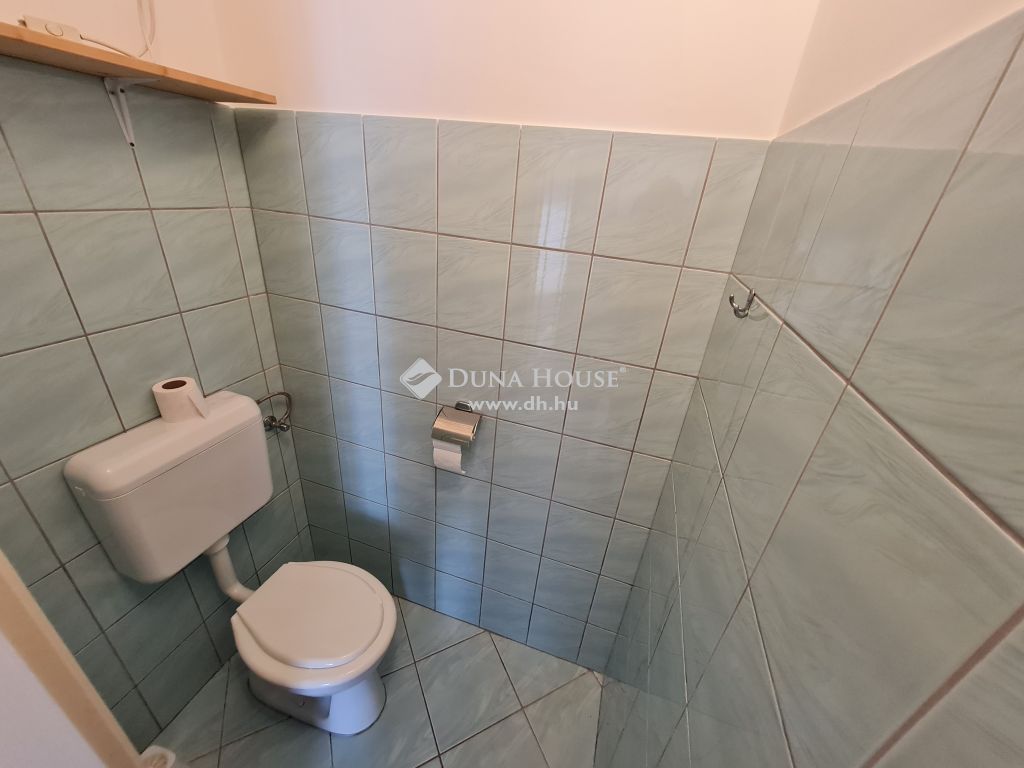 Kiadó Lakás, 8184 Balatonfűzfő