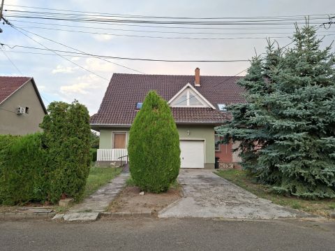 Eladó Lakás 5500 Gyomaendrőd 