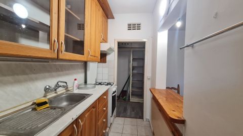 Eladó Lakás 7633 Pécs , Pécs Mecsek Áruház közelében, 39 m2-es, lakás eladó!