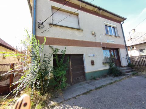 Eladó Ház 2230 Gyömrő , Gyömrő Református Templom közelében 