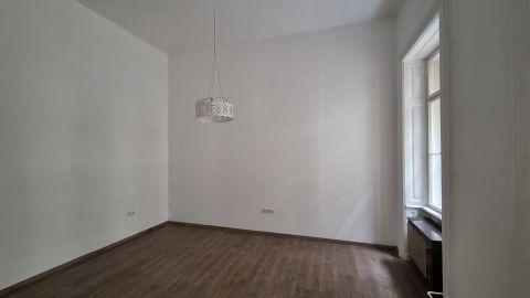 Eladó Lakás 1064 Budapest 6. kerület 