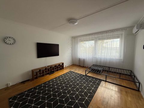 Kiadó Lakás 6000 Kecskemét , 1 SZOBÁS LAKÁS KIADÓ