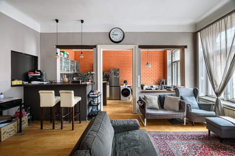 Eladó Lakás 1068 Budapest 6. kerület Körút közeli Nappali+2 hálószobás, duplakomfortos lakás