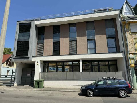 Eladó Lakás 7624 Pécs 