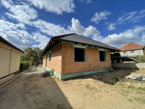 Eladó Ház 2144 Kerepes 