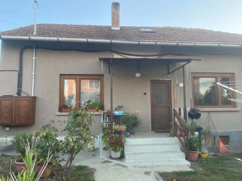Eladó Ház 2532 Tokodaltáró 